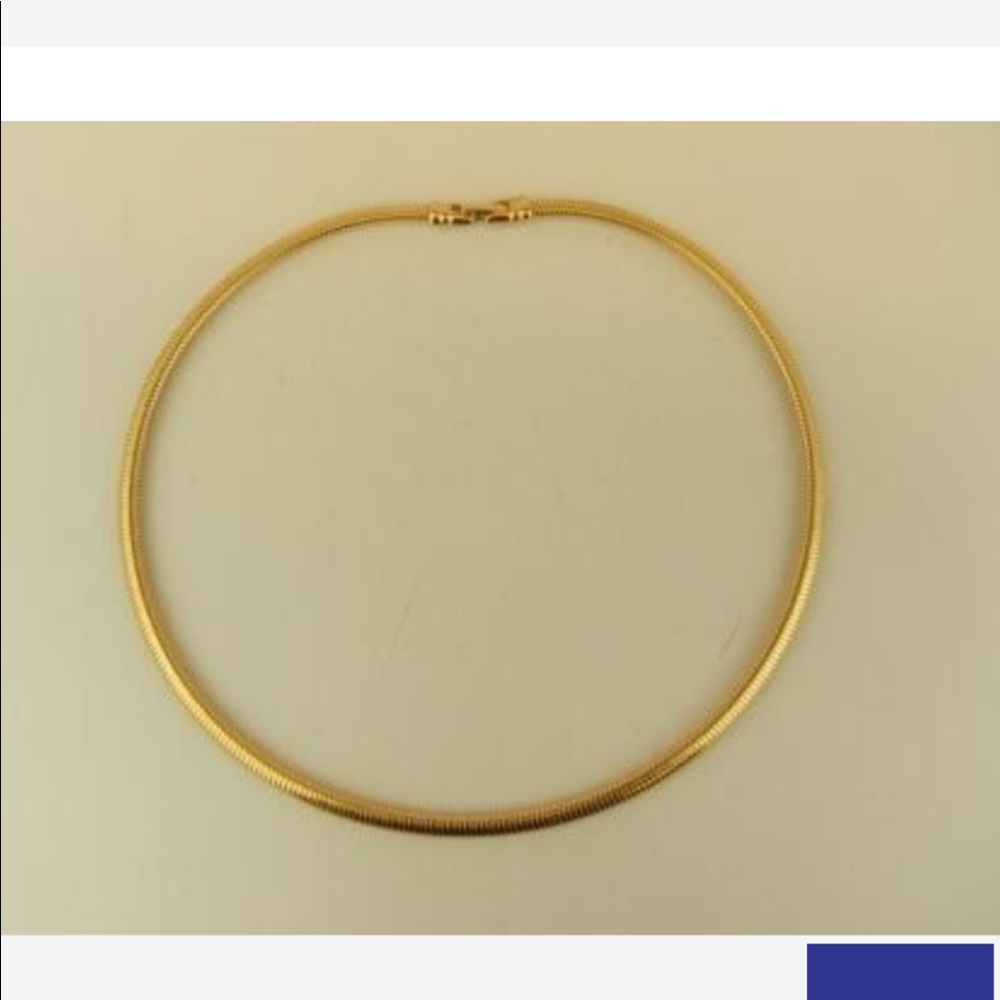Vintage signed gold tone necklace